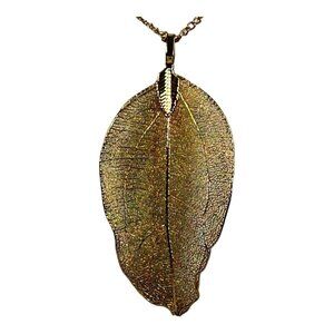 Elegant Filigree Golden Leaf Statement 32” Necklace NWOT Beautiful